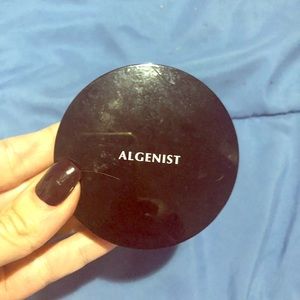 Algenist color correcting powder